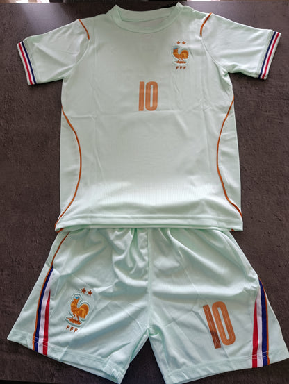 Tenue football enfant style France N°10 – photo produit 2