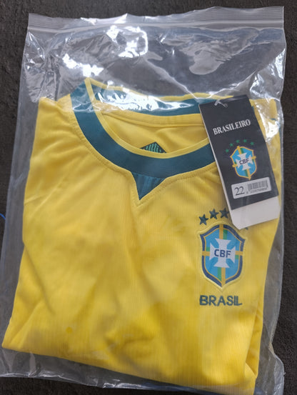 Tenue football enfant style Brésil personnalisable – photo produit 3