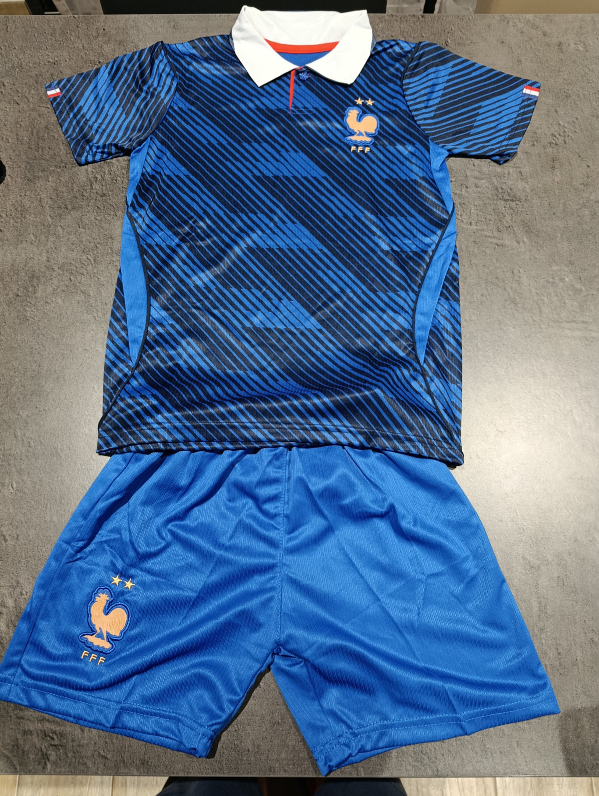 Tenue football enfant style France personnalisable – photo produit 1