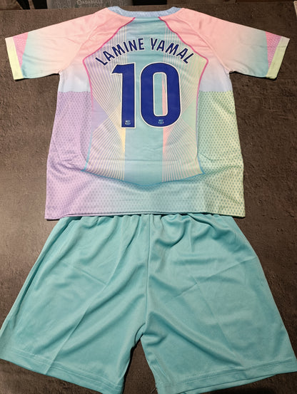 Tenues enfant inspirées de Lamine Yamal – Barça & Espagne – 5 modèles