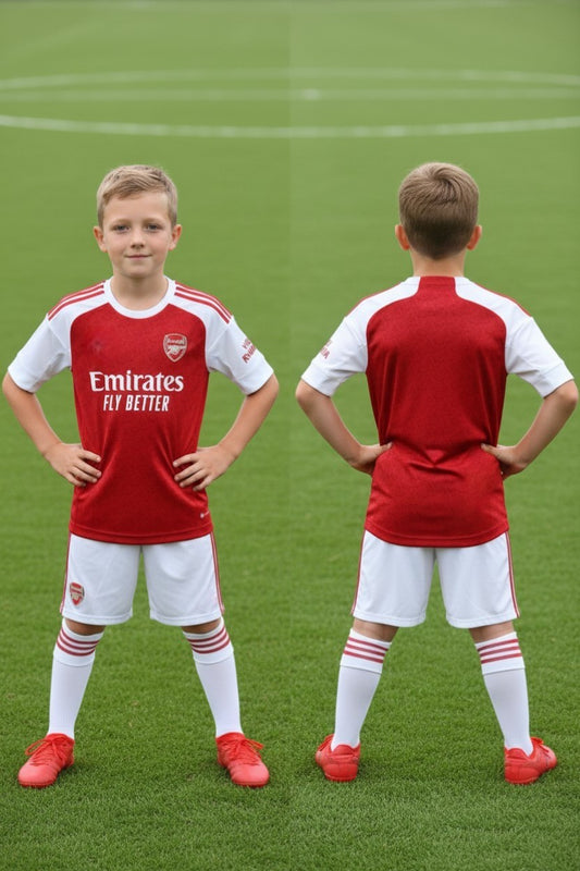 Ensemble foot enfant personnalisable ⚽ – T-shirt & short – Manches courtes ou longues