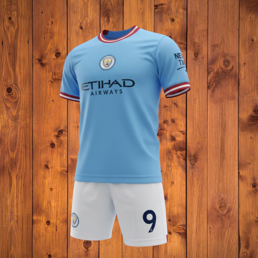 Tenues foot inspirées du maillot de Erling Haaland à Manchester City
