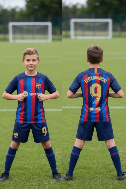Tenue football enfant style club espagnol bleu et rouge N°9